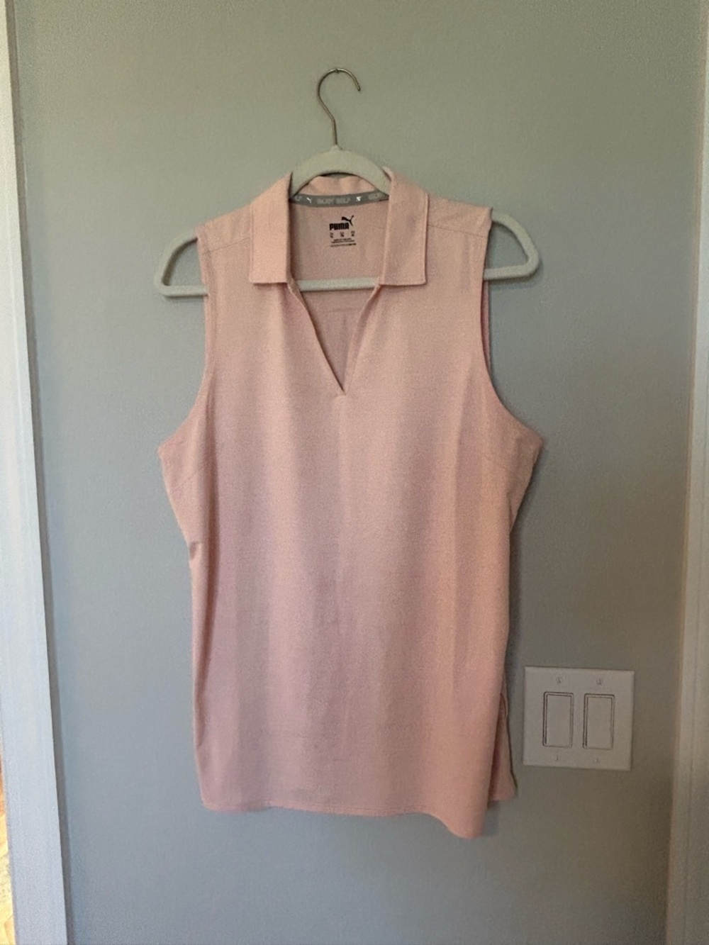 Puma Sleeveless V-Neck soft pink Golf, Pickleball, anytime top XL